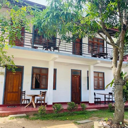 Parakum Rest Rooms Polonnaruwa Zewnętrze zdjęcie