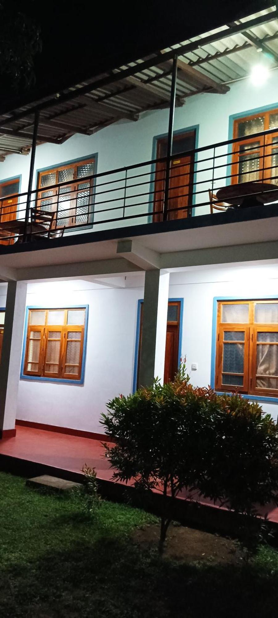 Parakum Rest Rooms Polonnaruwa Zewnętrze zdjęcie